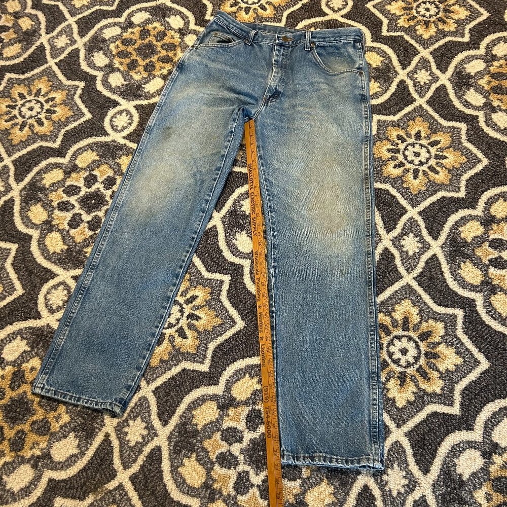 Mens Wrangler Jeans 36X 34  Stonewashed